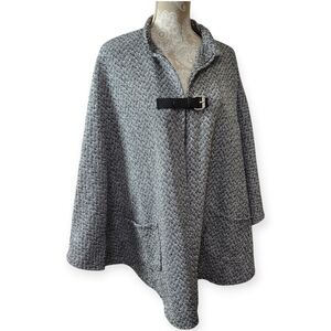 Accessory Street New York Herringbone Cape